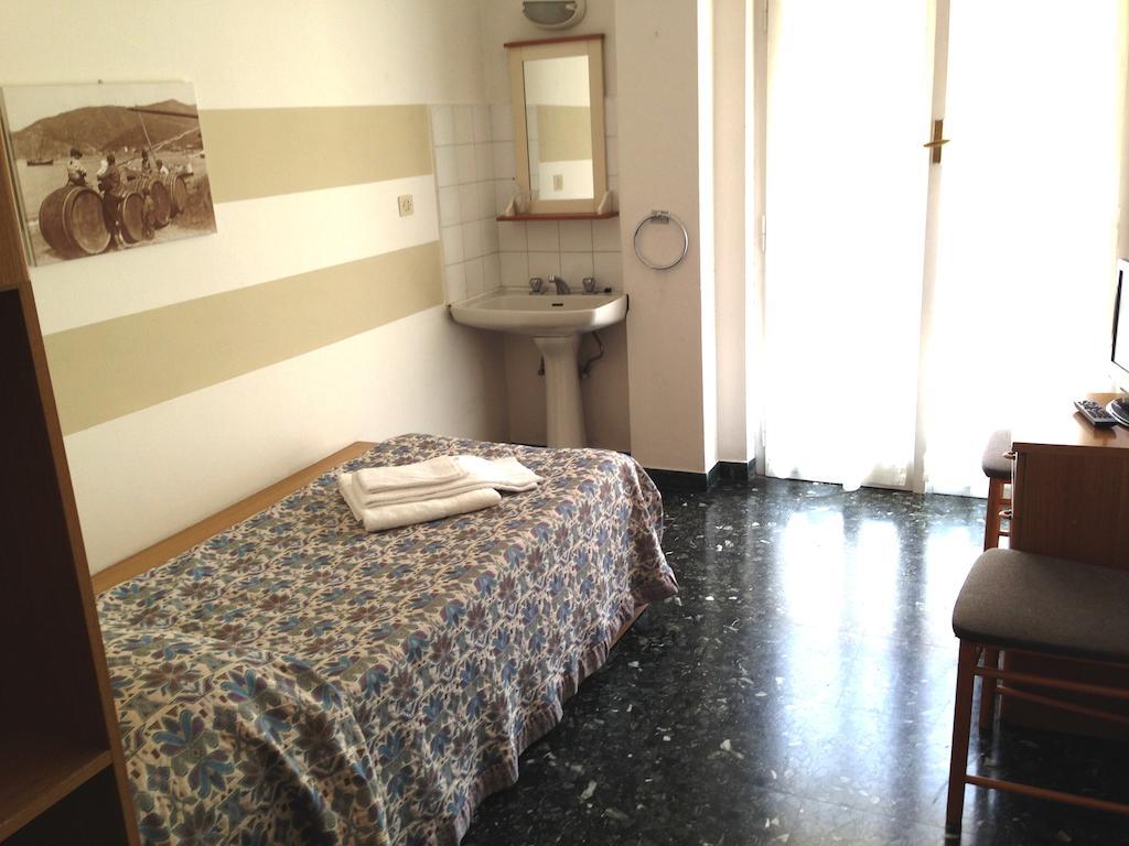 Albergo La Neigra Sestri Levante Habitación foto